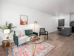 El Traditional 1BR Suite - Free Parking