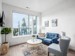 Lovely Blue Seas Suite in Heart of Col l 24/7 Gy