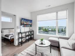 The Modern Chic 1BR Executive Suite l 24/7 Gym