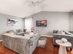 Dublin Getaway - Near Columbus!