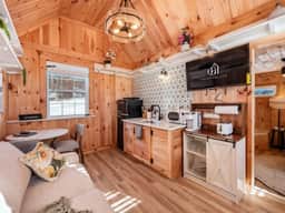Scouts Cottage - Pickleball Court