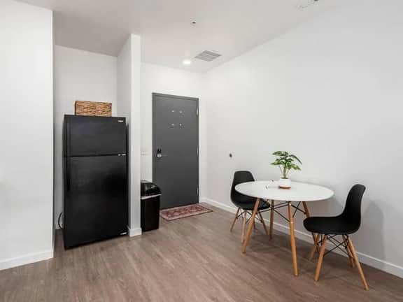 The Boho Chic Suite in Prime Location of Columbu
