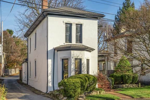 Short North Clubhouse w/Hot Tub! Free Parking!