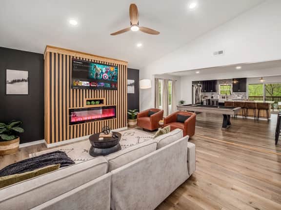 Hidden Hills Haven - Hot Tub, Fire Pit, Pool