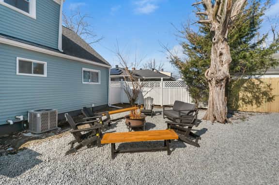  Barrel House: Hot Tub & Game Room