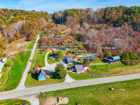 Valley View Cabins: Pickleball, Hot tubs, Trails