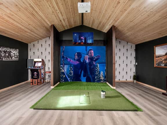 Elysium: Golf Sim, Sauna, Cold Plunge, Hot Tub