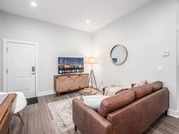 Gorgeous Getaway -1BR- Columbus!