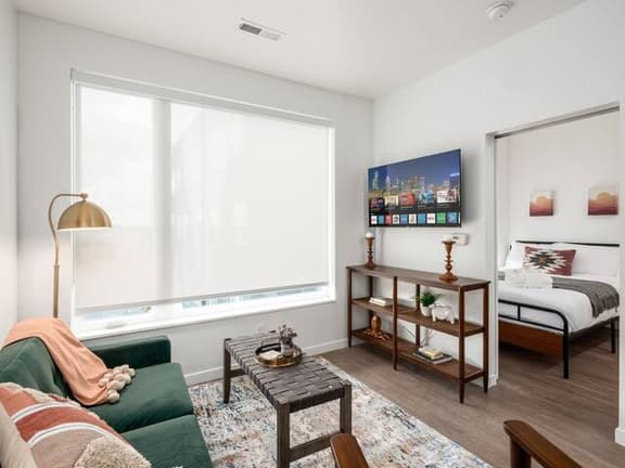 The Boho Chic Suite in Prime Location of Columbu