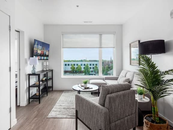 The Modern Chic 1BR Executive Suite l 24/7 Gym