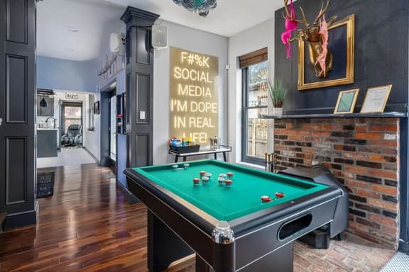 Short North Clubhouse w/Hot Tub! Free Parking!